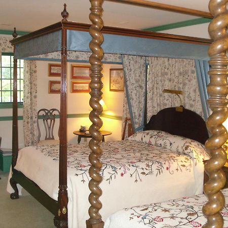Newport House Bed & Breakfast Вільямсбург Номер фото